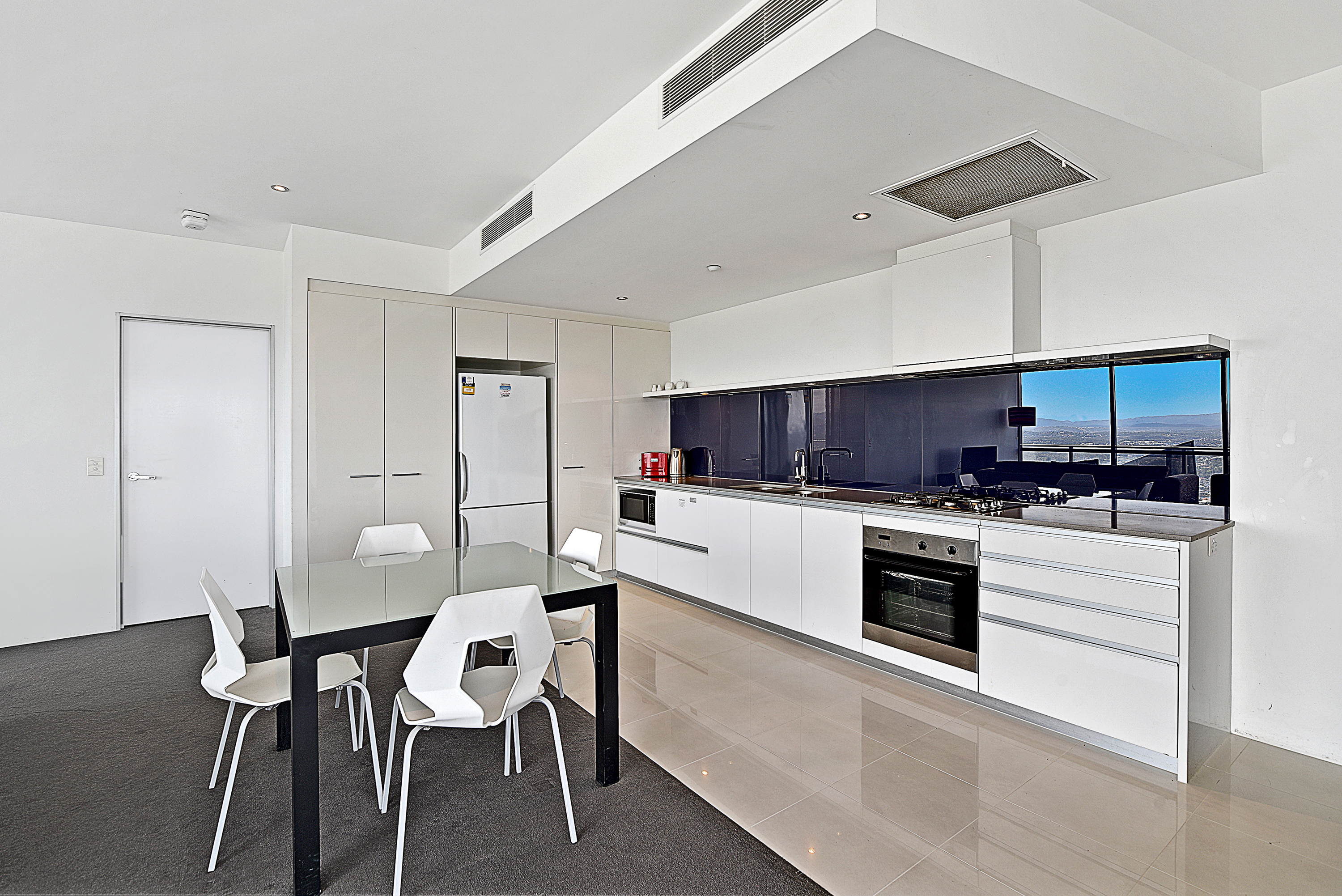 2534 'Mantra Circle on Cavill' 9 Ferny Ave, SURFERS PARADISE, QLD 4217, Surfers Paradise - Thumbnail 7