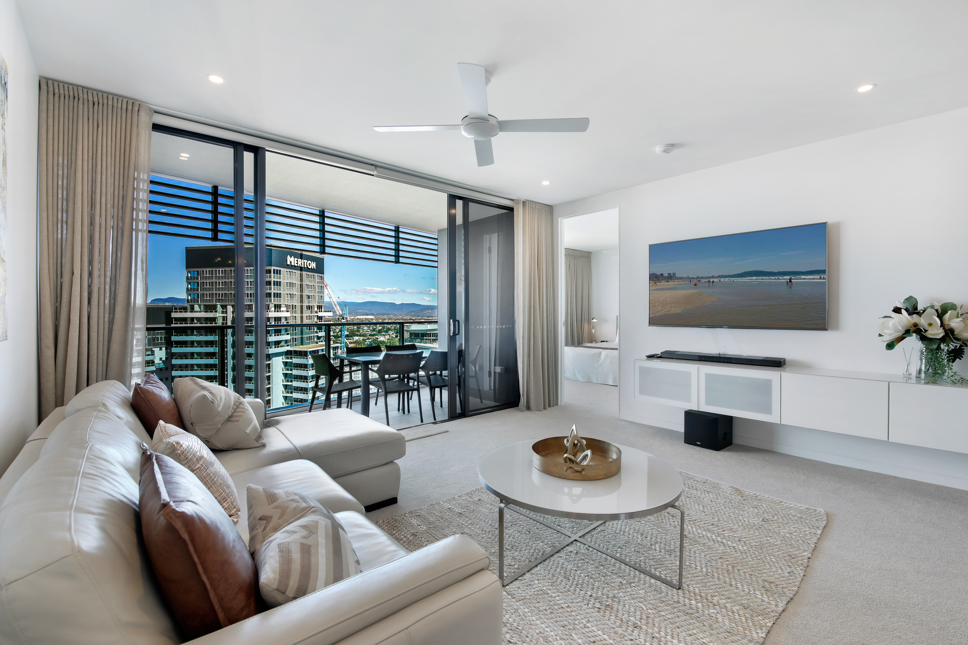 22601/21 Elizabeth Avenue, Broadbeach - Thumbnail 3