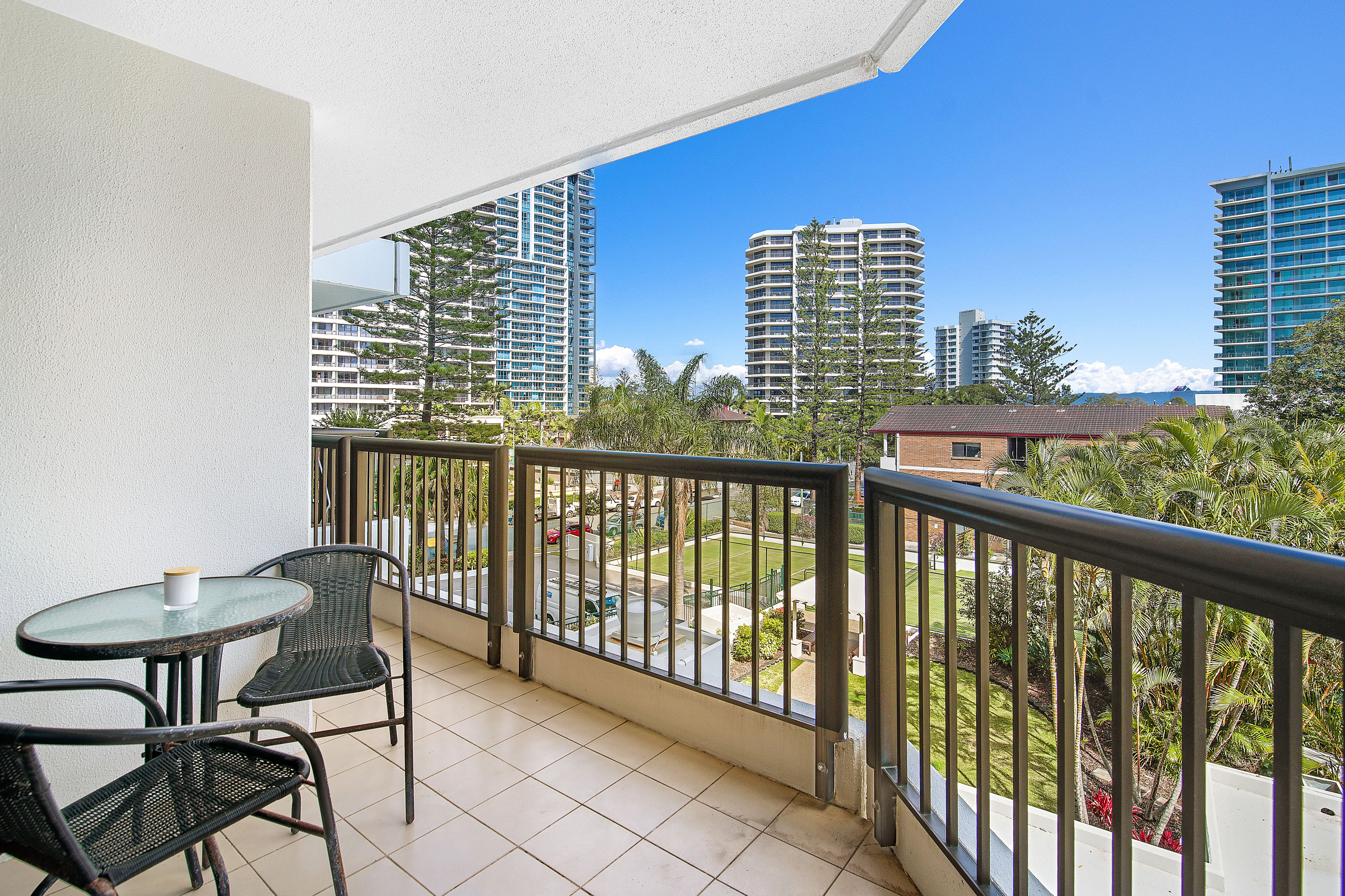 301 'BreakFree Longbeach' 28 Northcliffe Terrace, SURFERS PARADISE, QLD 4217, Surfers Paradise - Thumbnail 2