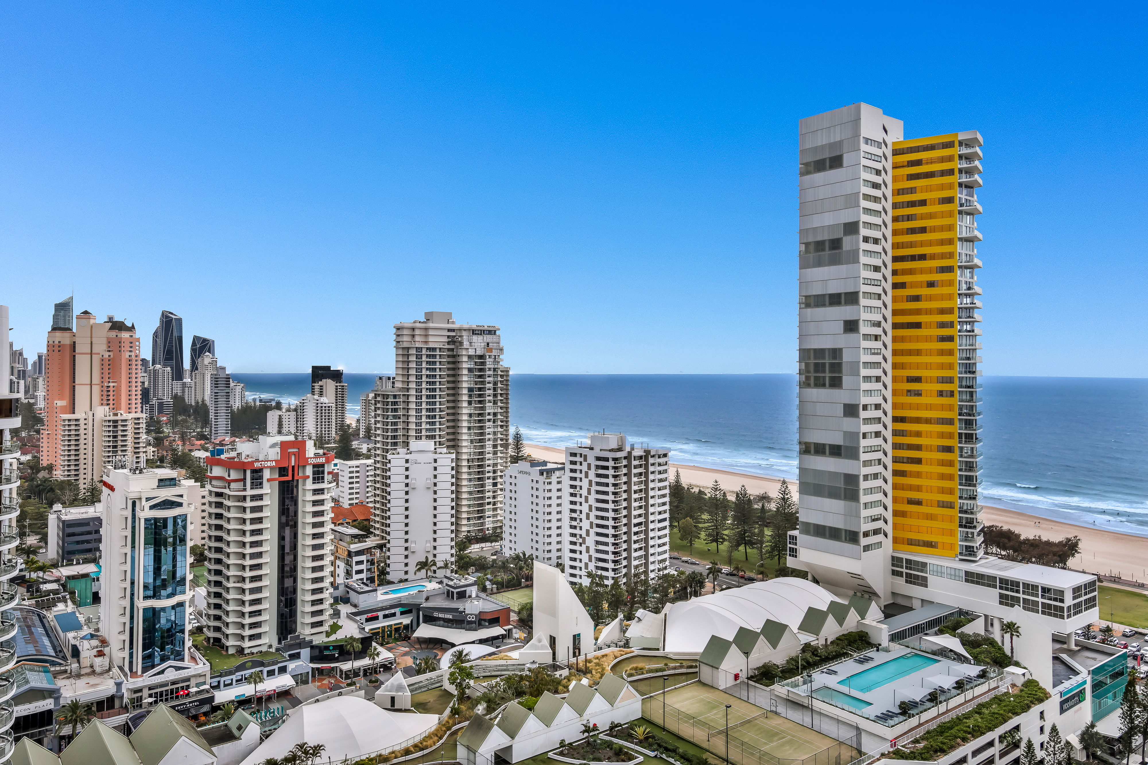 22406 "Peppers Broadbeach' 21 Elizabeth Avenue, BROADBEACH, QLD 4218, Broadbeach - Thumbnail 2