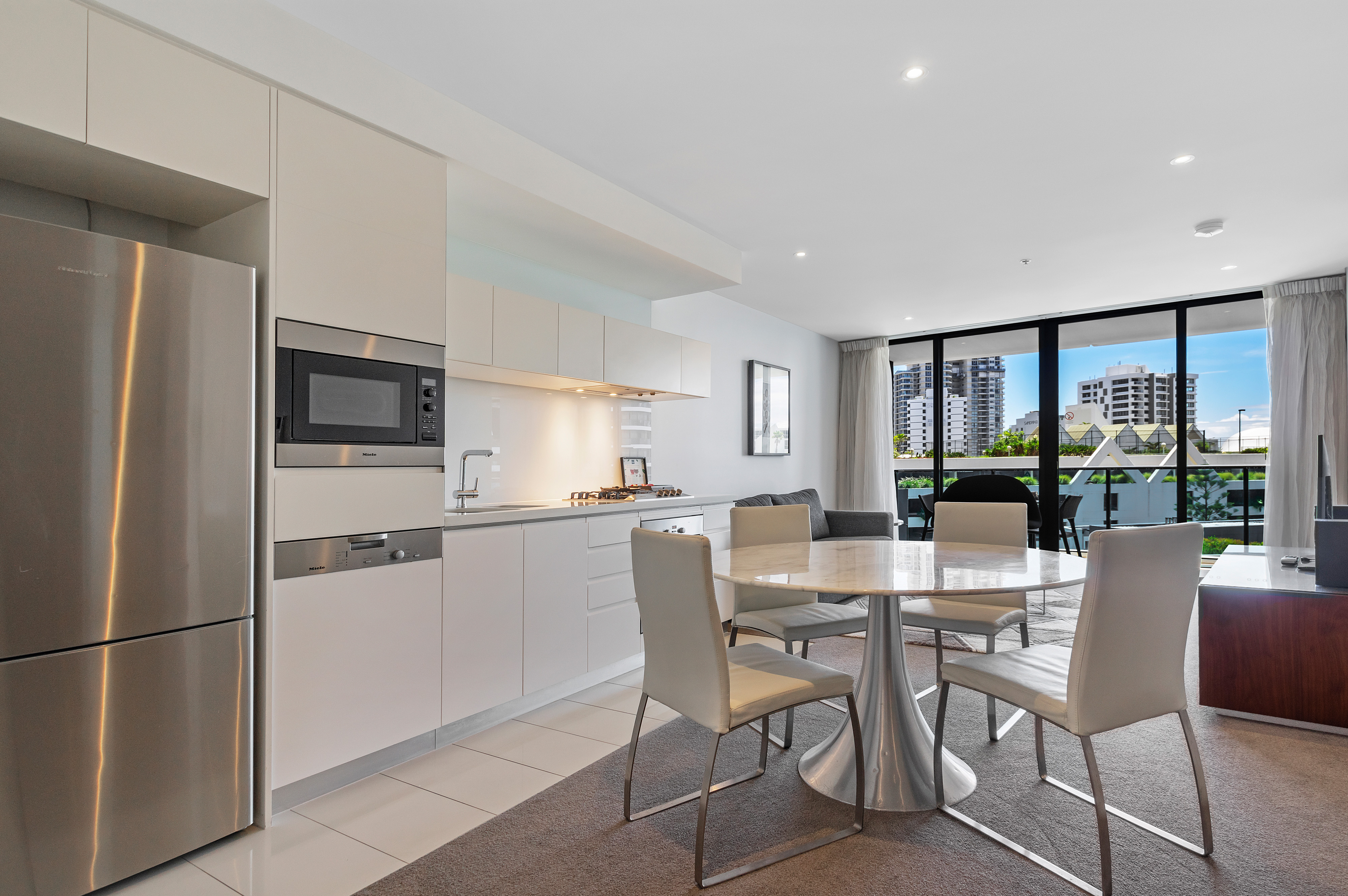 20506/21 Elizabeth Avenue, BROADBEACH, QLD 4218, Broadbeach - Thumbnail 5