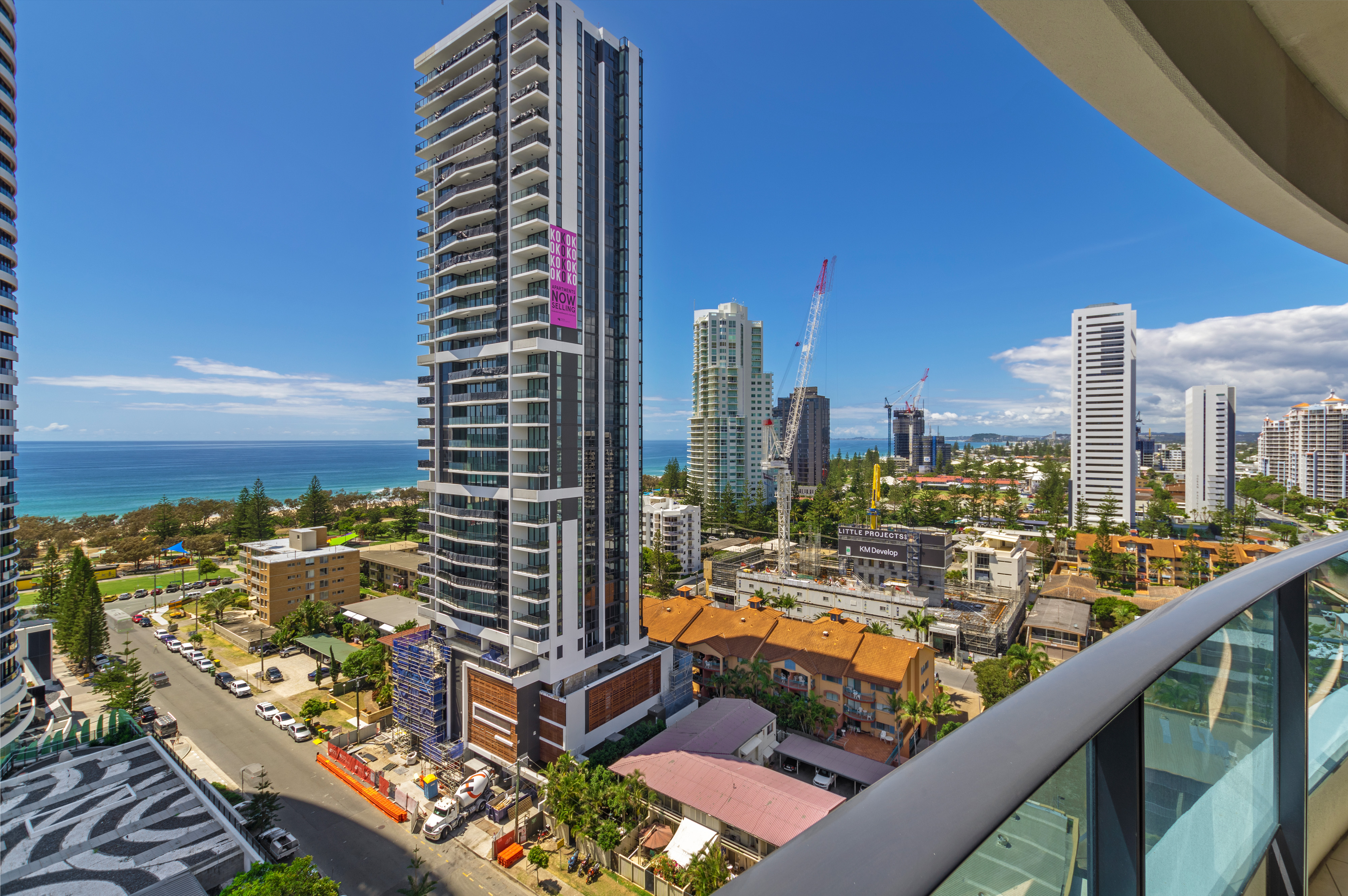 21306 'Peppers Broadbeach' 21 Elizabeth Avenue, BROADBEACH, QLD 4218, Broadbeach - Thumbnail 2