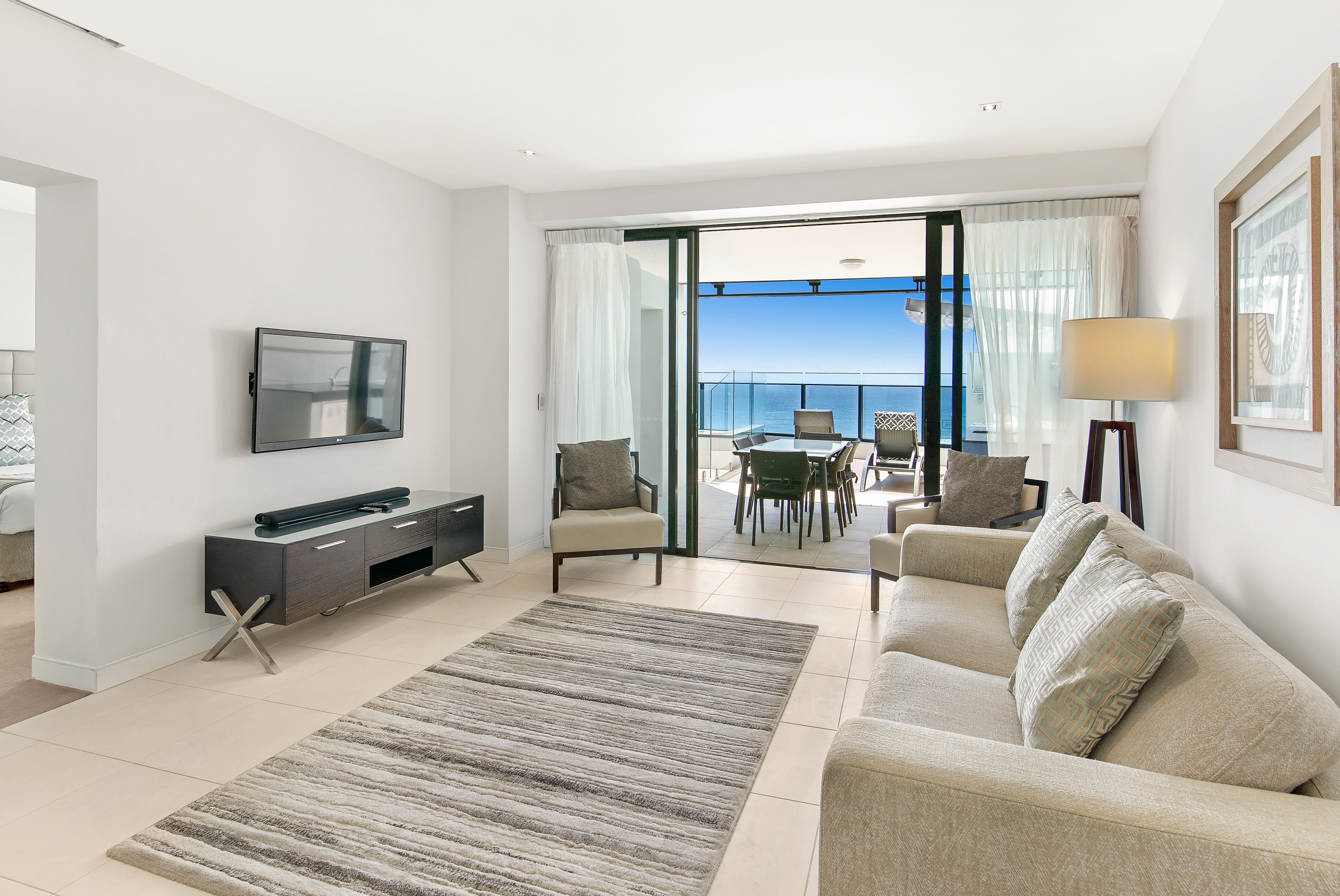 403/4 The Esplanade, SURFERS PARADISE, QLD 4217, Surfers Paradise - Thumbnail 2
