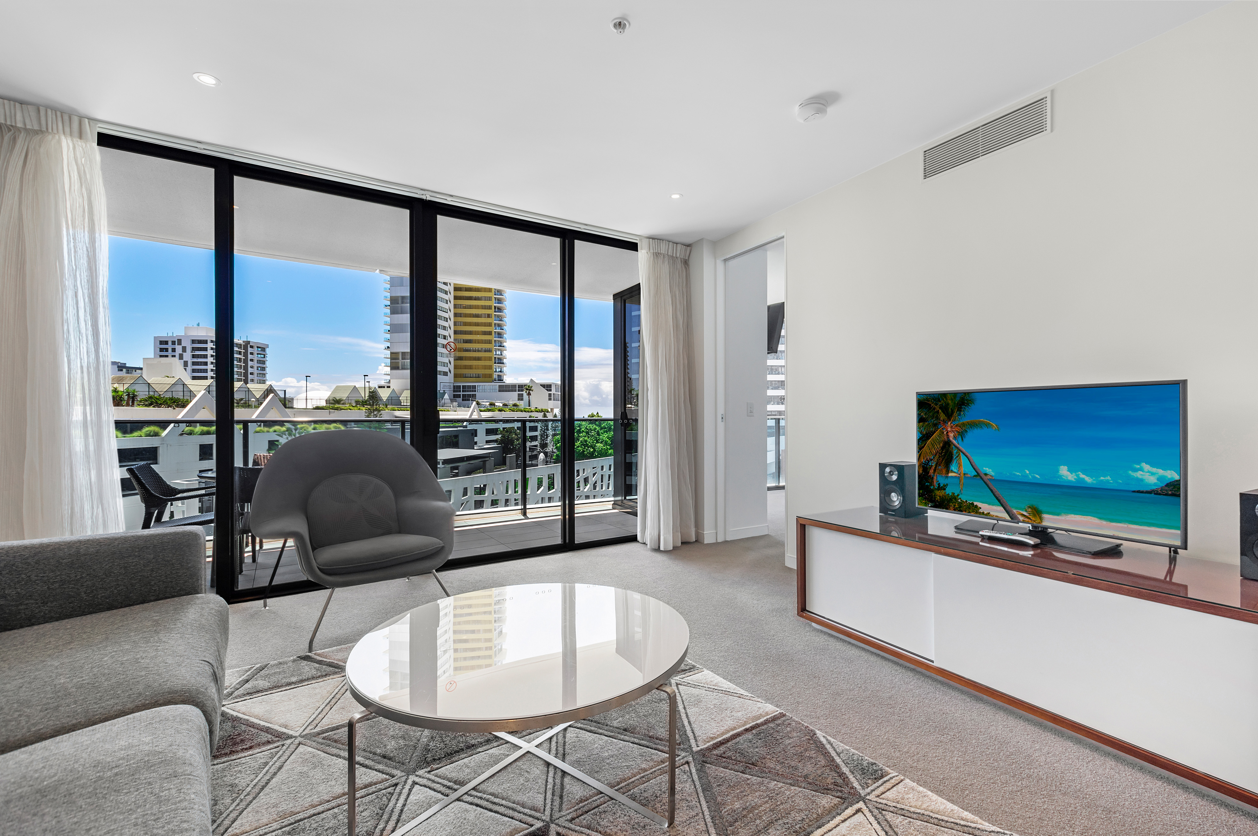 20506/21 Elizabeth Avenue, BROADBEACH, QLD 4218, Broadbeach - Thumbnail 3