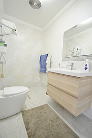 Property Images Gallery