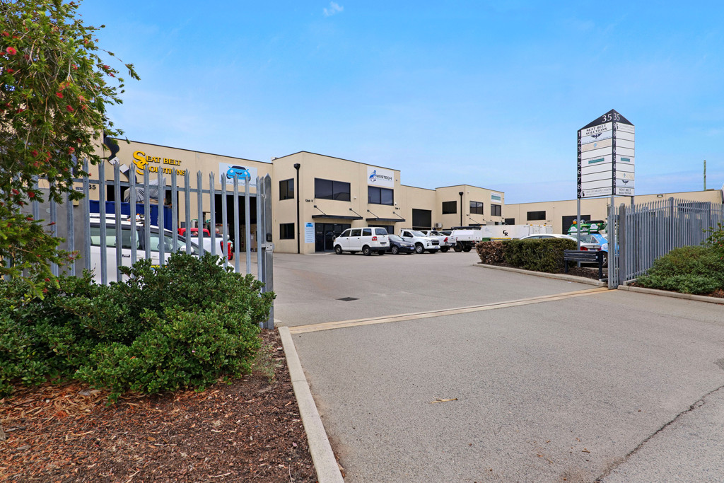 4/35 Colin Jamieson Drive, Welshpool WA 6106