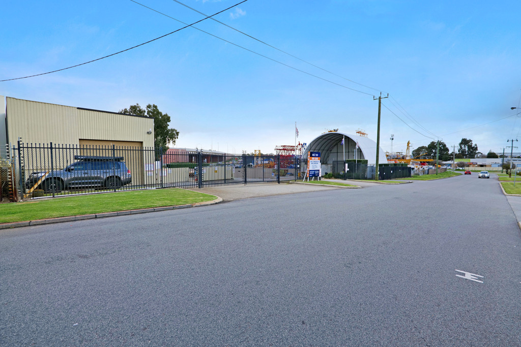 96-98 Ewing Street, Welshpool WA 6106