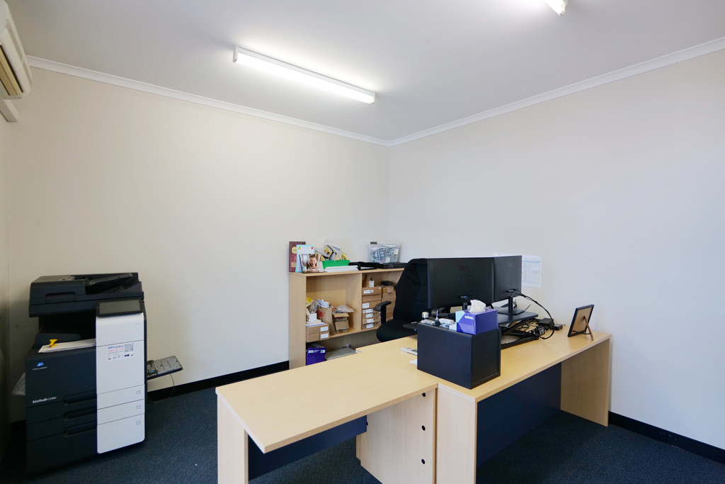 2/79 Catalano Circuit, Canning Vale WA 6155