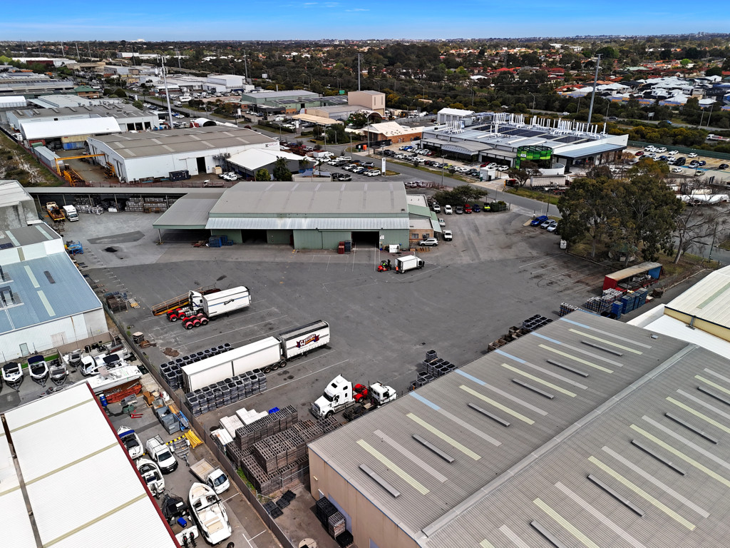 8 Catalano Road, Canning Vale WA 6155