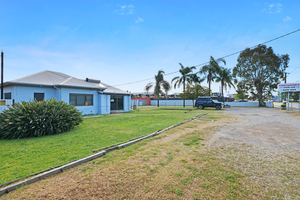 1719 & 1721 Albany Highway, Kenwick WA 6107
