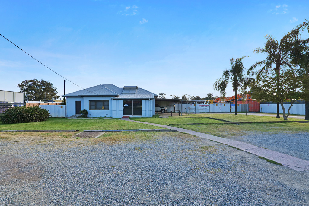 1719 & 1721 Albany Highway, Kenwick WA 6107