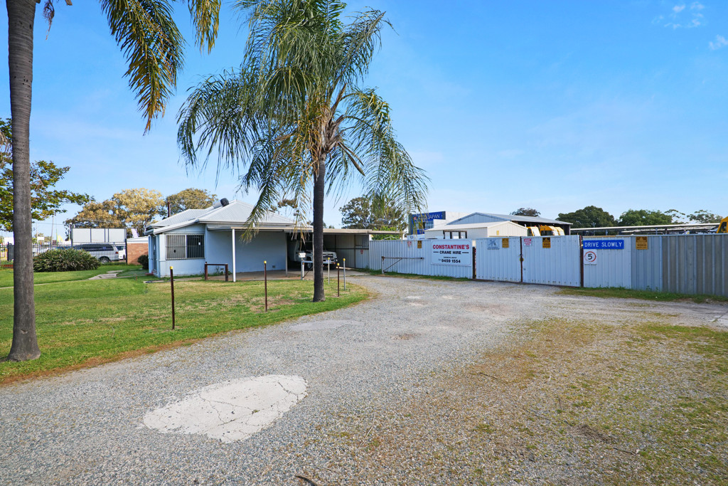 1719 & 1721 Albany Highway, Kenwick WA 6107