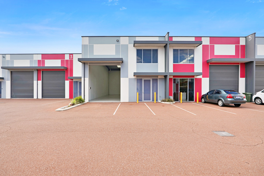 4/45 Barley Place, Canning Vale WA 6155