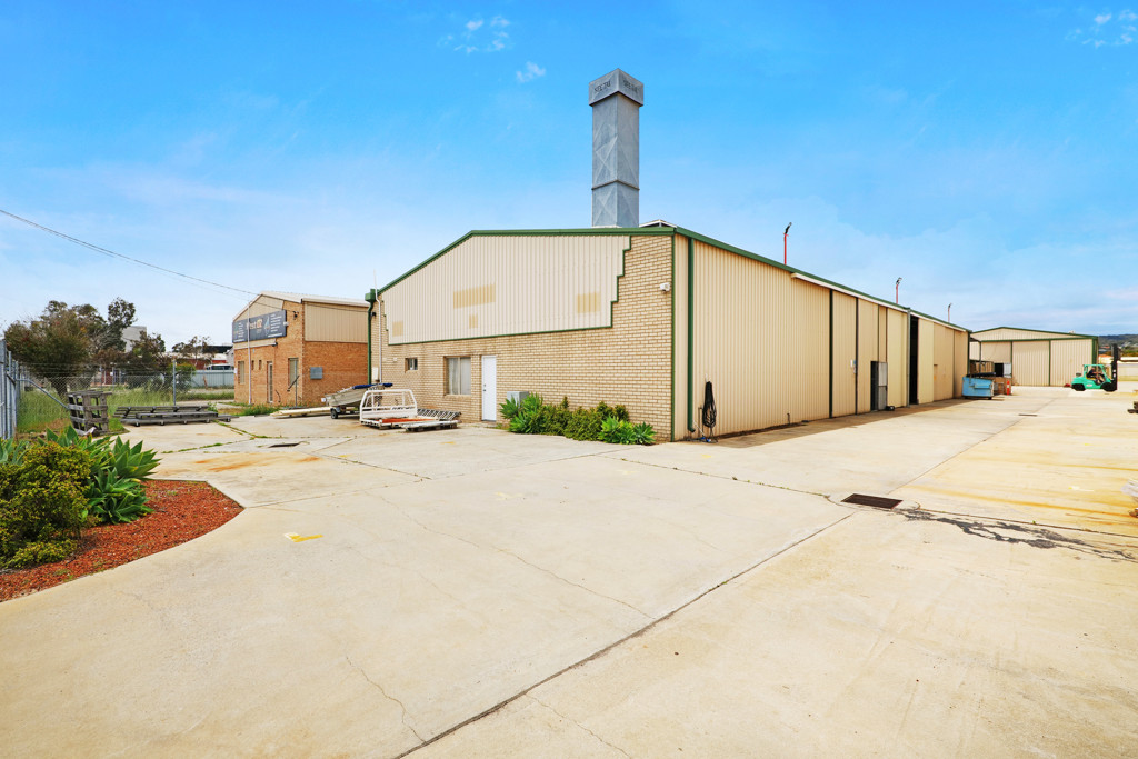 8 Muros Place, Midvale WA 6056