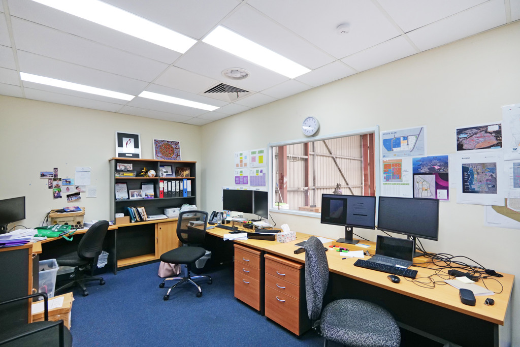 16 Sorbonne Crescent, Canning Vale WA 6155