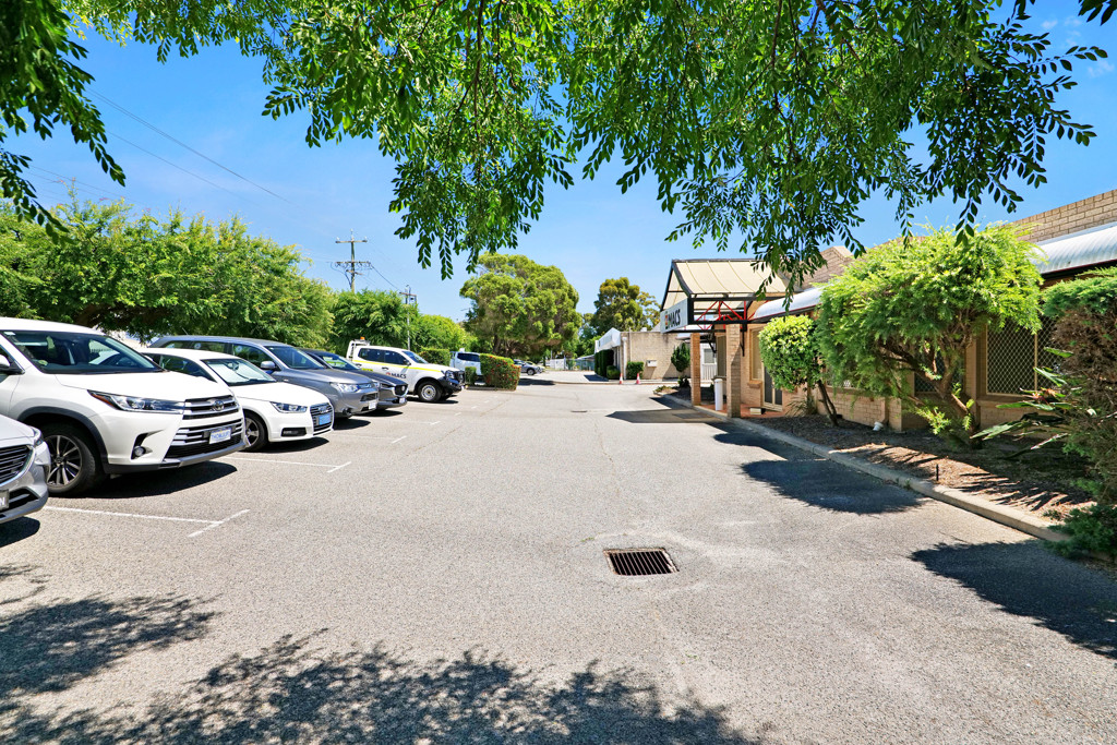 20 Sorbonne Crescent, Canning Vale WA 6155