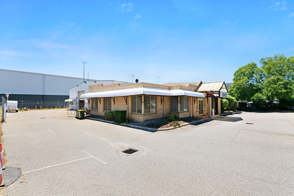 20 Sorbonne Crescent, Canning Vale WA 6155