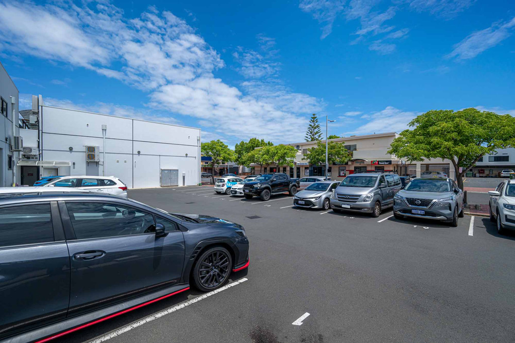 Tenancy 2/14 Casuarina Drive, Bunbury WA 6230