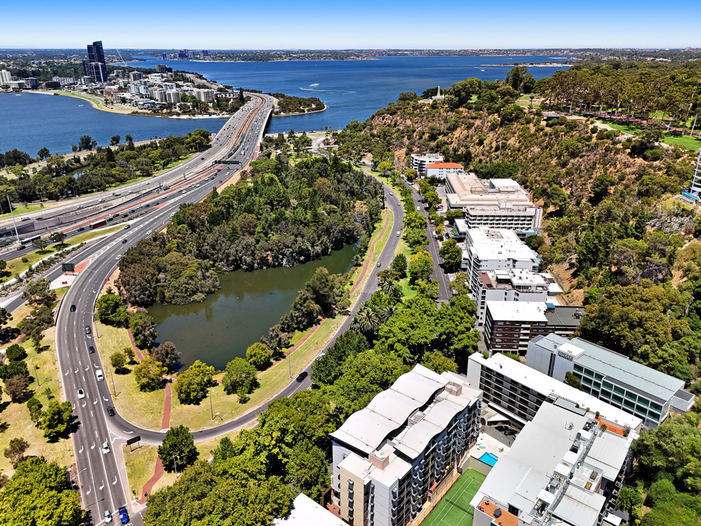 2/126 Mounts Bay Road, Perth WA 6000