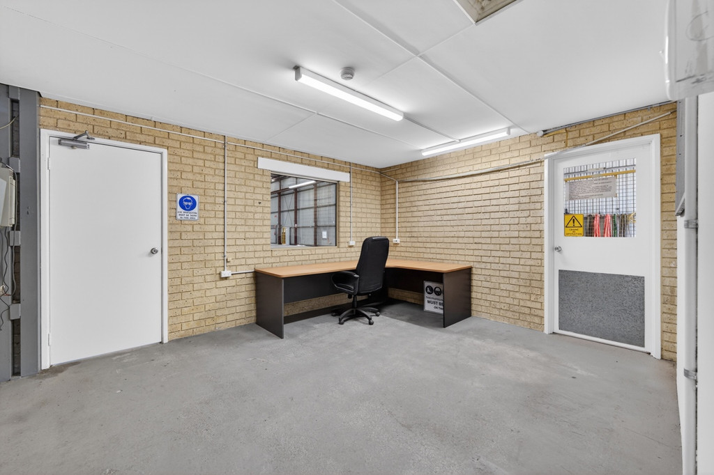 4 Riversdale Road, Welshpool WA 6106