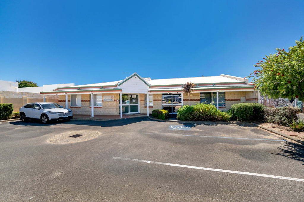 Unit 2/4 Plaza Street, South Bunbury WA 6230