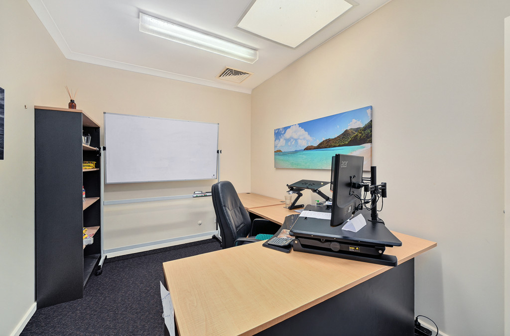 Unit 2/4 Plaza Street, South Bunbury WA 6230