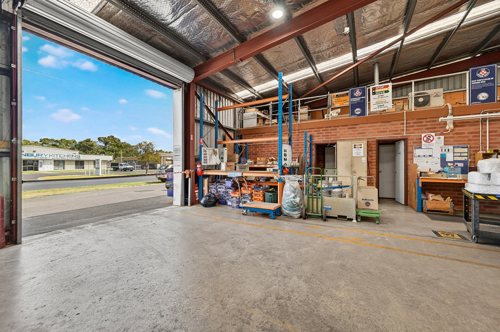 5 Halifax Drive, Davenport WA 6230
