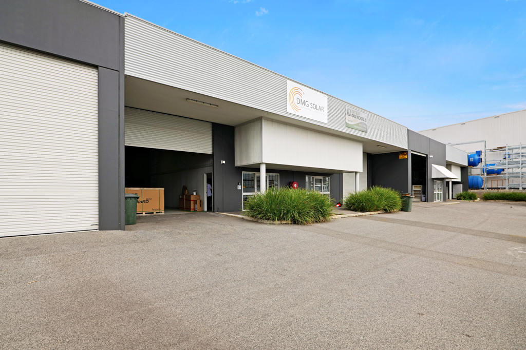 23/24 Baile Road, Canning Vale WA 6155