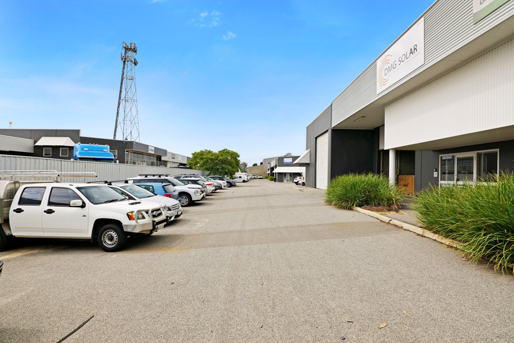 23/24 Baile Road, Canning Vale WA 6155