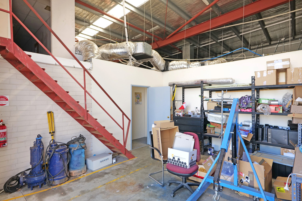 Unit 1/13-17 Sorbonne Crescent, Canning Vale WA 6155