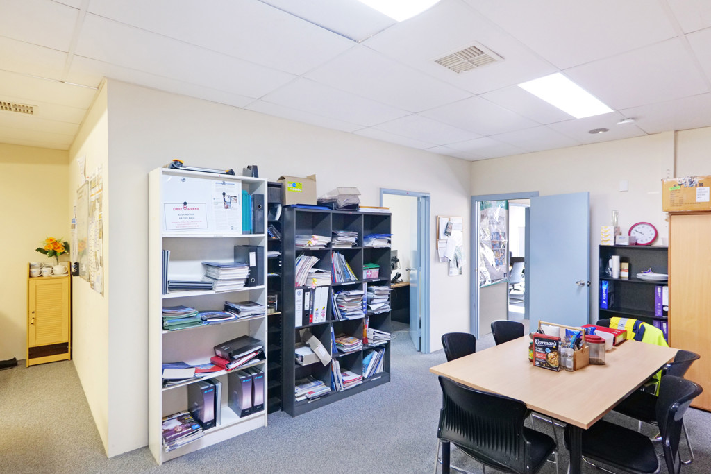Unit 1/13-17 Sorbonne Crescent, Canning Vale WA 6155
