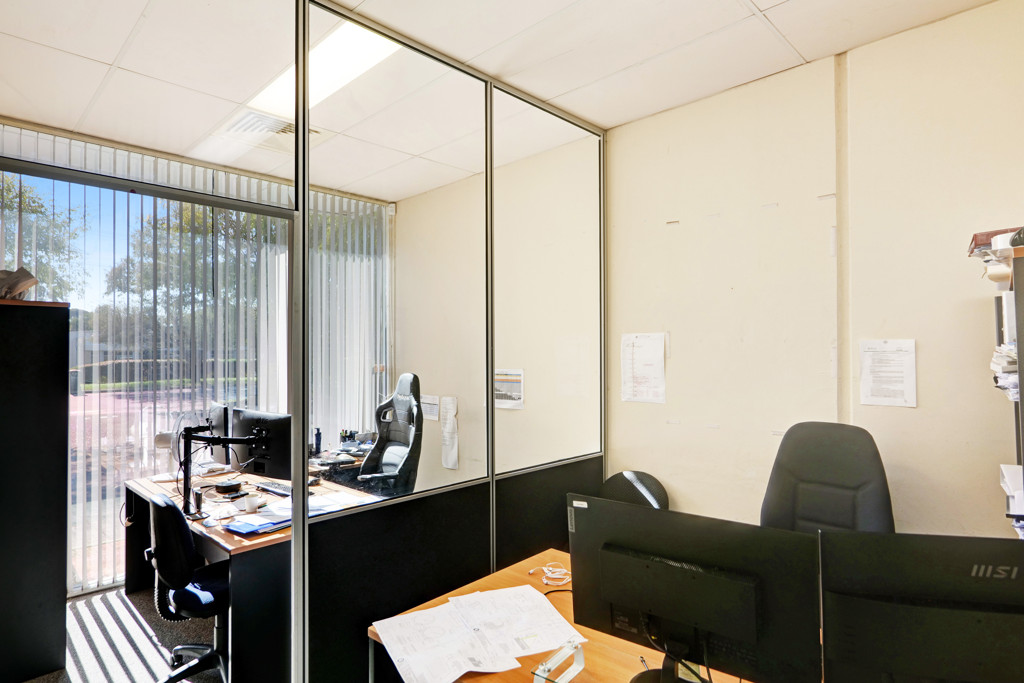 Unit 1/13-17 Sorbonne Crescent, Canning Vale WA 6155