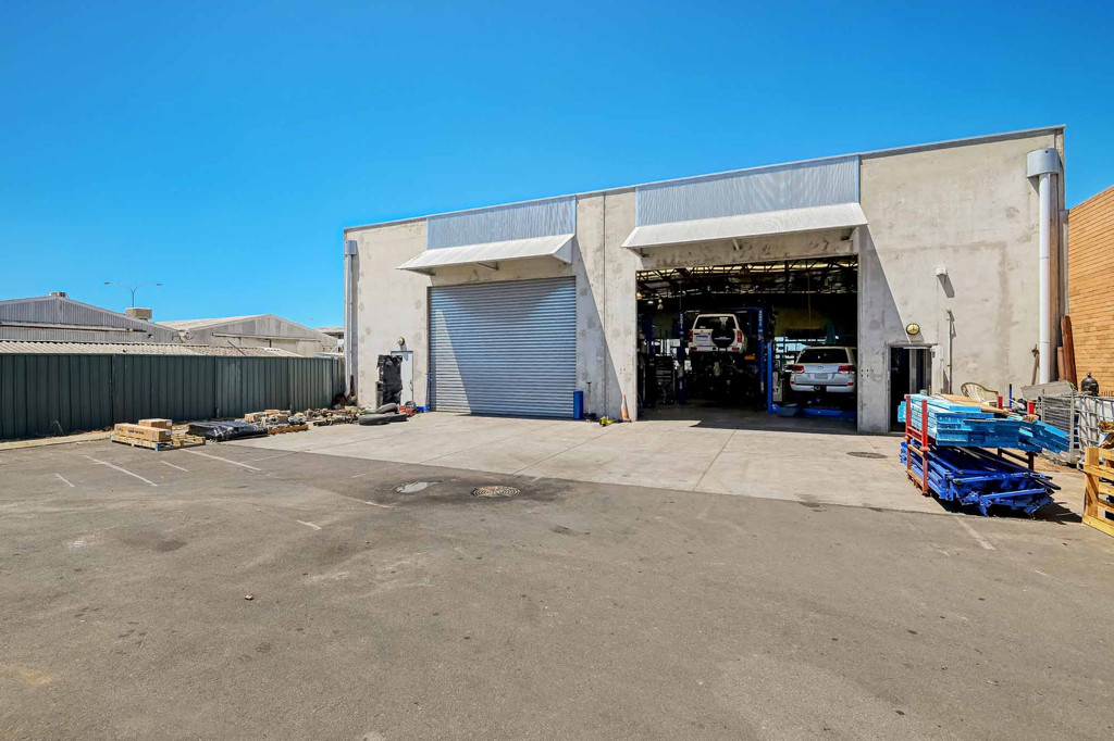 Tenancy 2/128 Blair St (23 Stuart St) & 18 Rose Street, Bunbury WA 6230