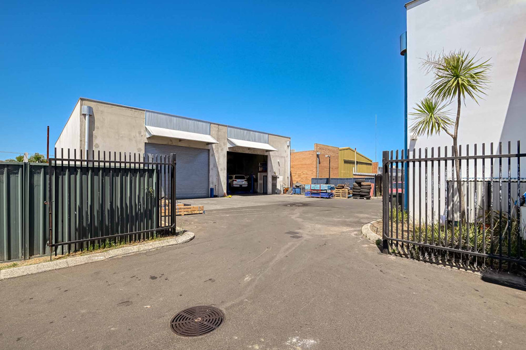 Tenancy 2/128 Blair St (23 Stuart St) & 18 Rose Street, Bunbury WA 6230