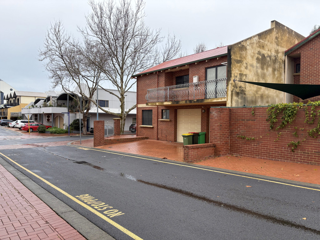 Unit 1/5 Wollaston Street, Bunbury WA 6230