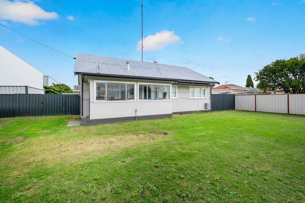 2 Brown Street, Bunbury WA 6230