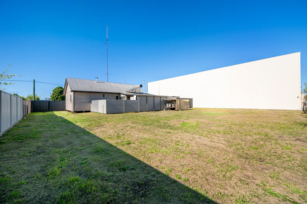 2 Brown Street, Bunbury WA 6230