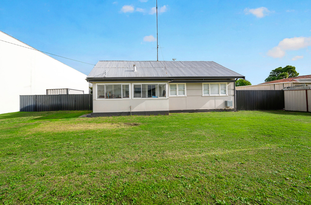 2 Brown Street, Bunbury WA 6230