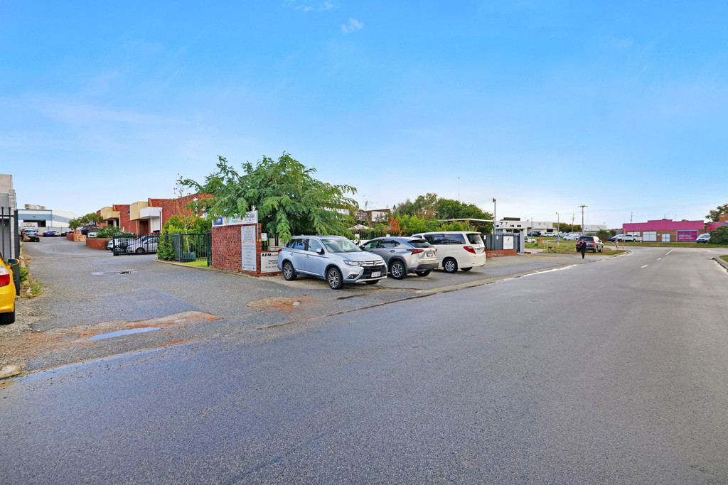 2/14 Foley Street, Balcatta WA 6021