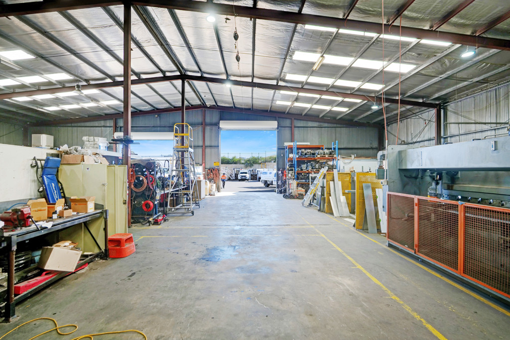 3 Tipping Road, Kewdale WA 6105