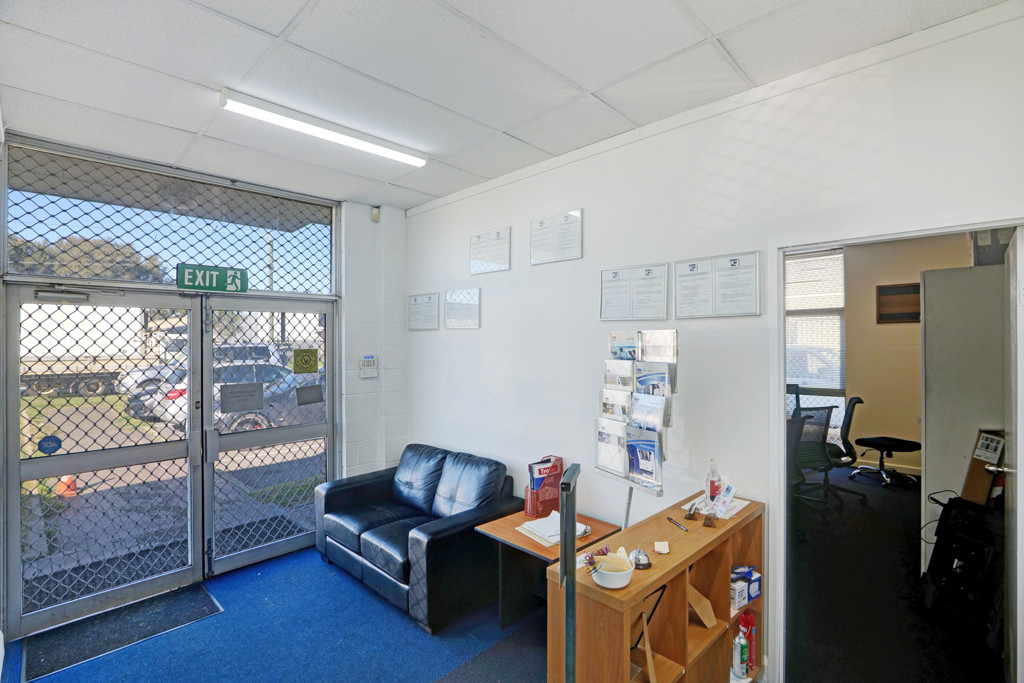 3 Tipping Road, Kewdale WA 6105