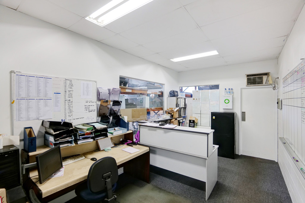 3 Tipping Road, Kewdale WA 6105