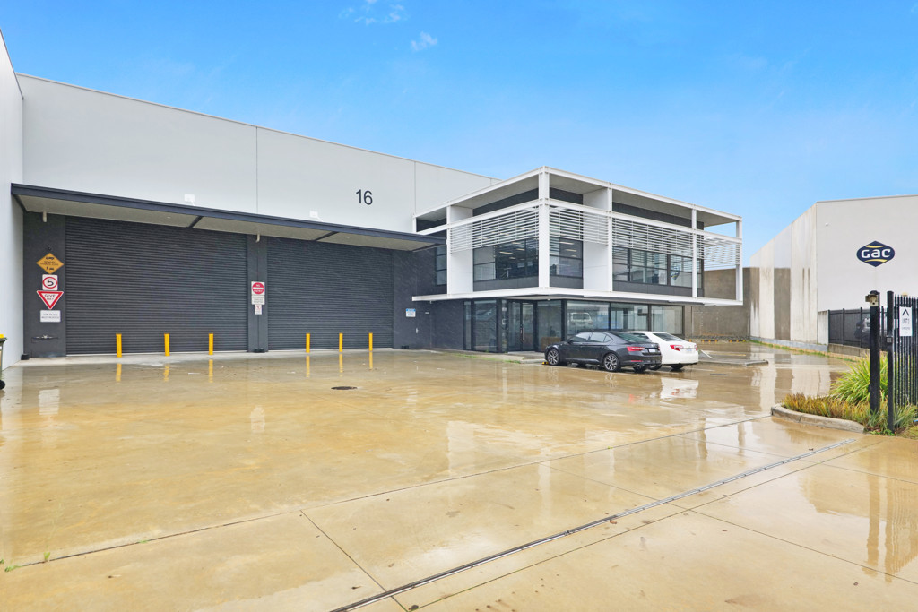 16 Production Road, Canning Vale WA 6155