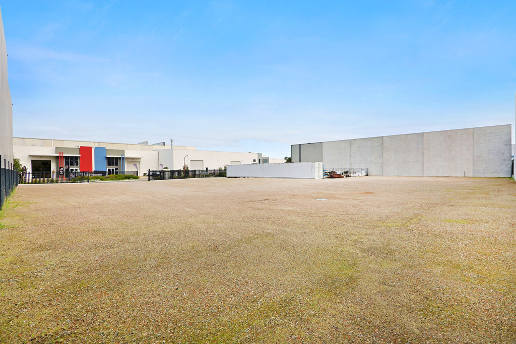 21 Brewer Road, Canning Vale WA 6155