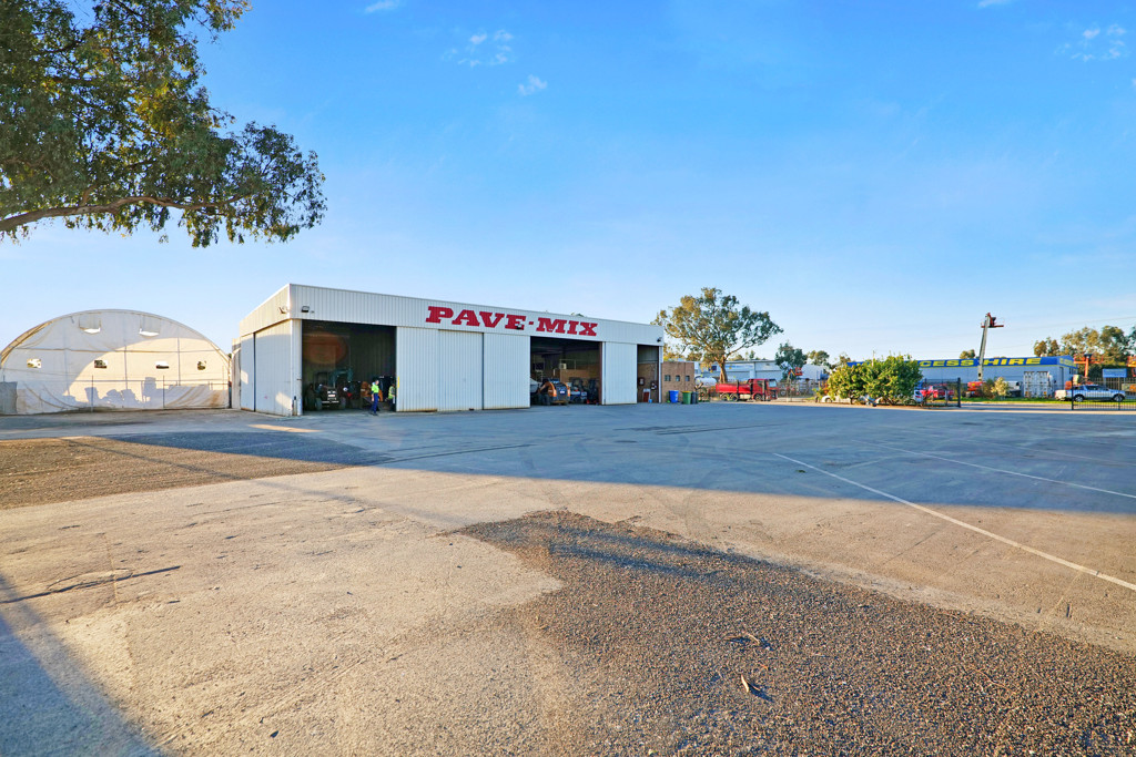 43 Stebbing Road, Maddington WA 6109