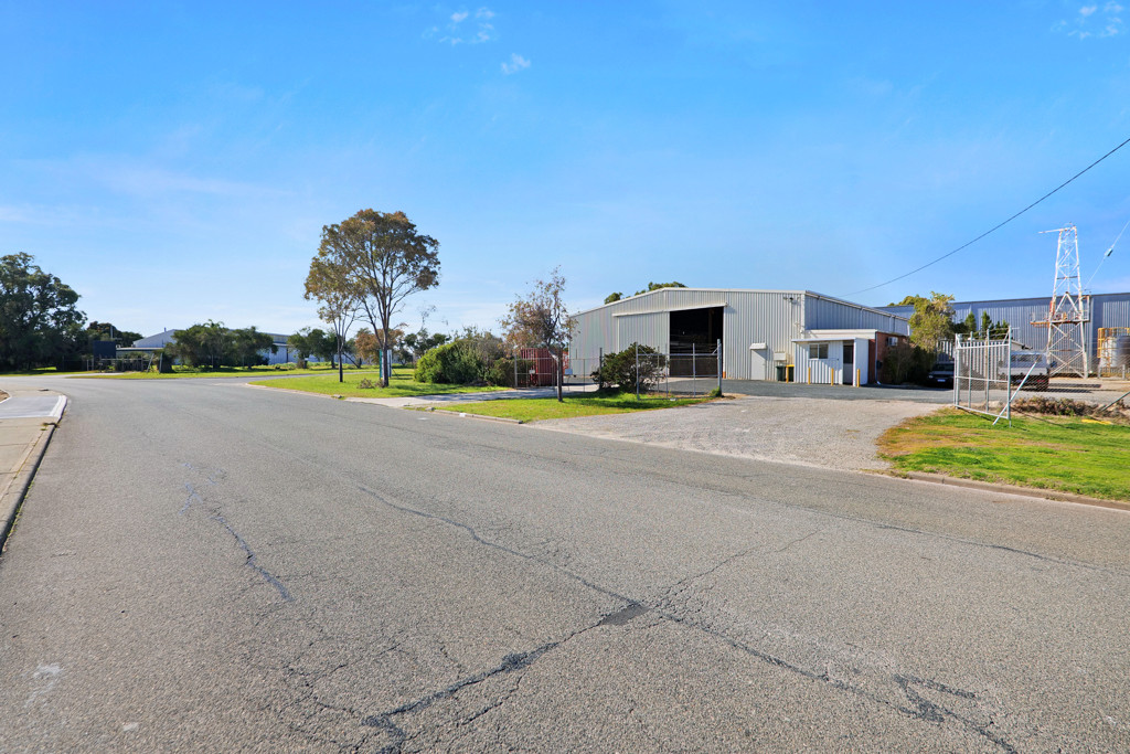 12 Sparks Road, Henderson WA 6166
