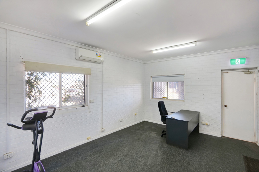 12 Sparks Road, Henderson WA 6166