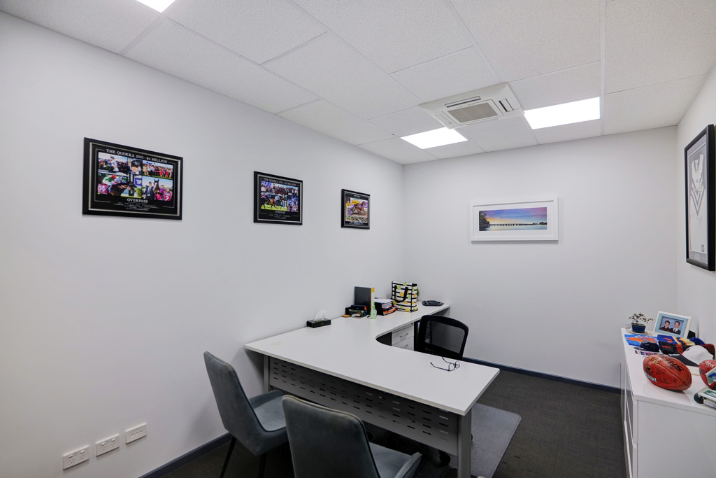 8-10 Beale Way, Rockingham WA 6168