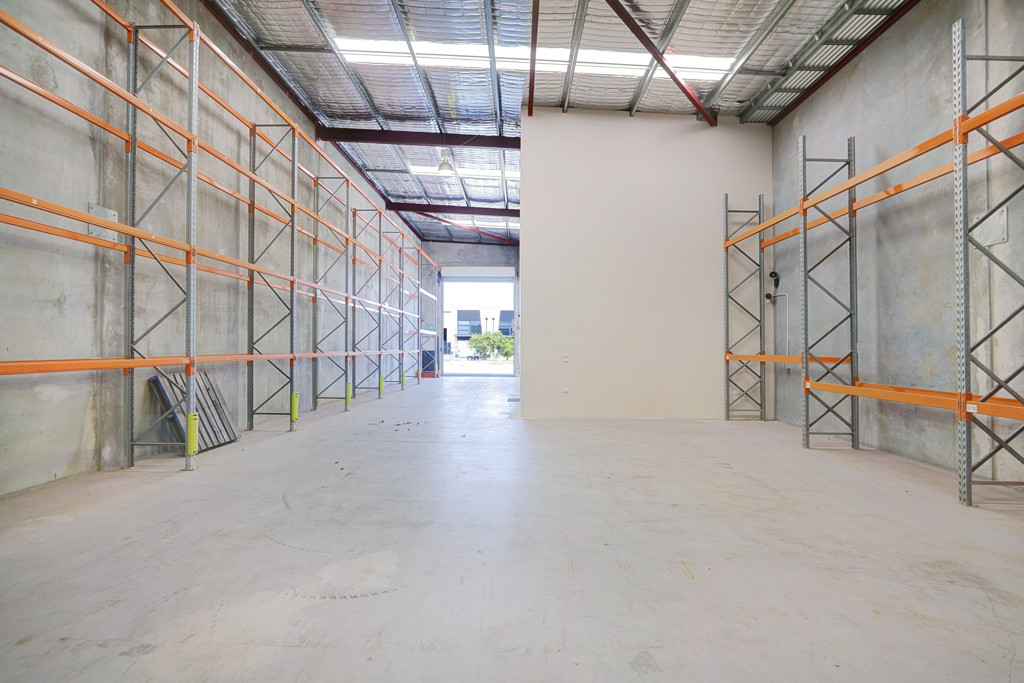 Unit 1/35 Mordaunt Circuit, Canning Vale WA 6155