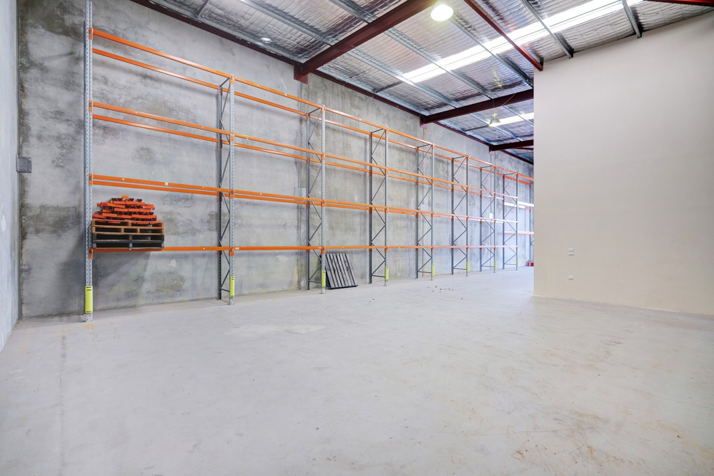 Unit 1/35 Mordaunt Circuit, Canning Vale WA 6155